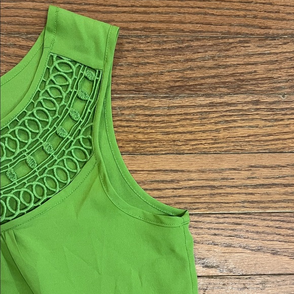 Banana Republic Bright Green Crochet Yoke Tank - Picture 5 of 8